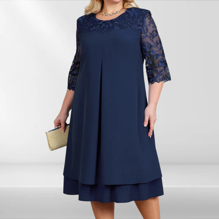 Femme | Robe longue grande taille avec motifs brodés répartis