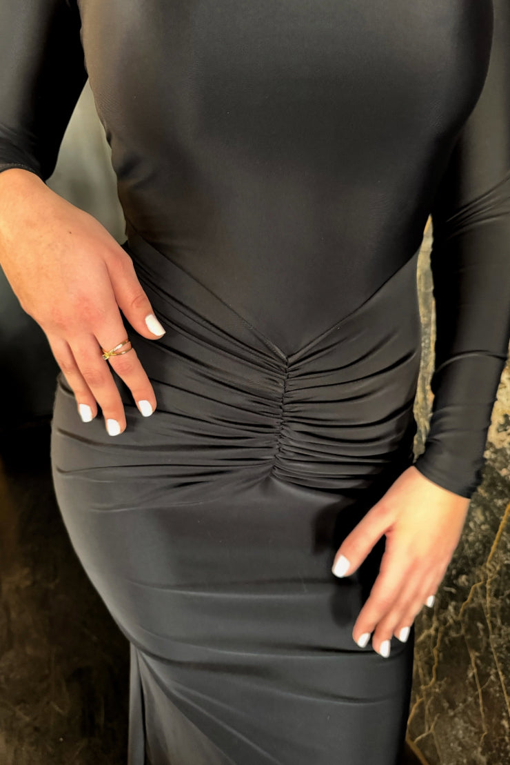 Femme | Robe longue ajustée à manches longues et fronces centrales
