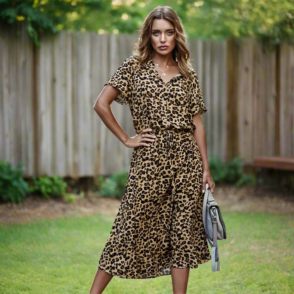 Femme | Robe midi à coupe droite et silhouette épurée