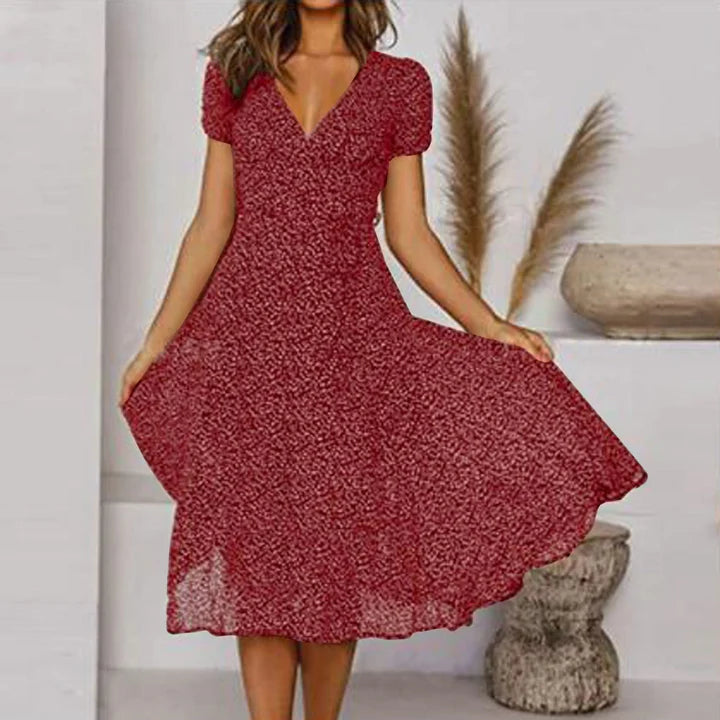 Femme | Robe en A avec encolure en V et lignes épurées