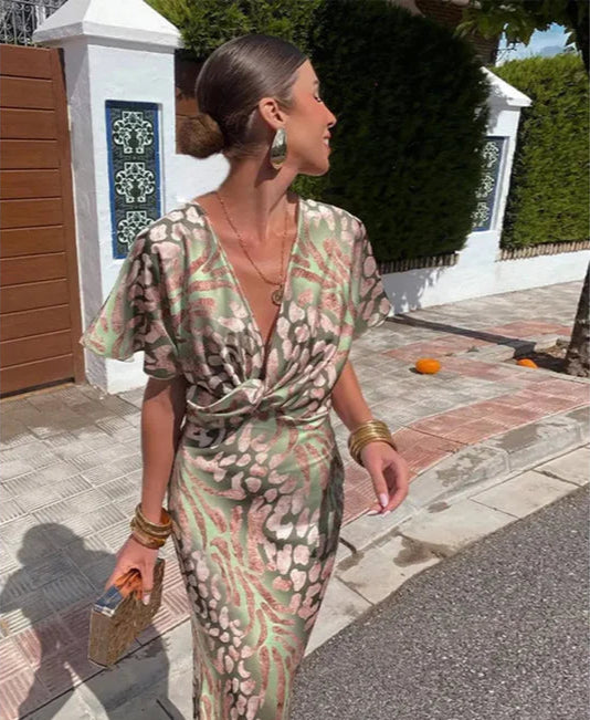 Femme | Robe fluide avec décolleté en V et manches courtes