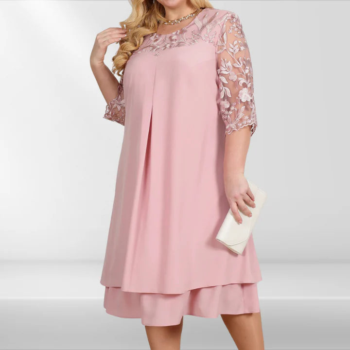 Femme | Robe longue grande taille avec motifs brodés répartis