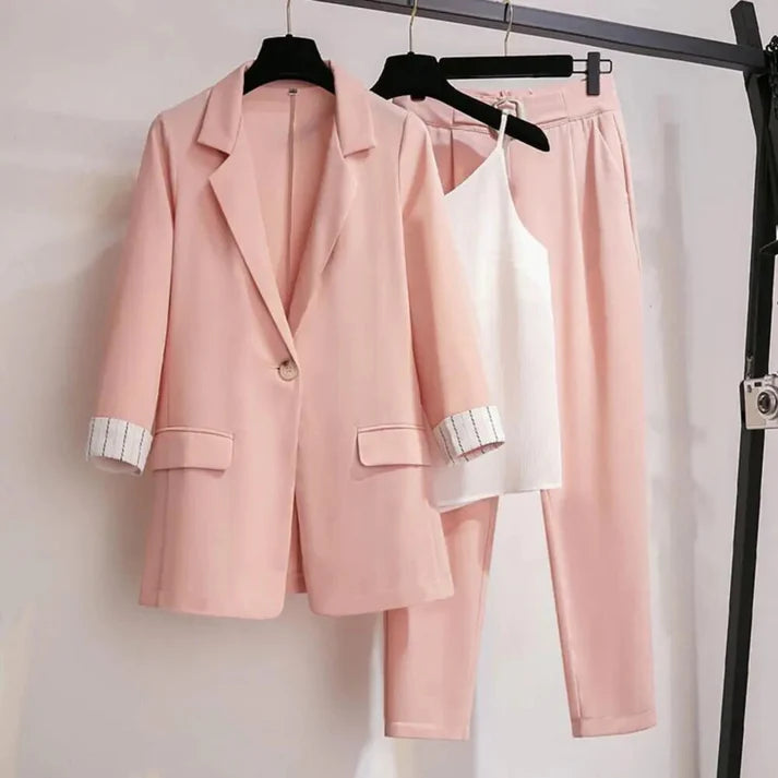 Femme | Ensemble trois pièces élégant à style épuré