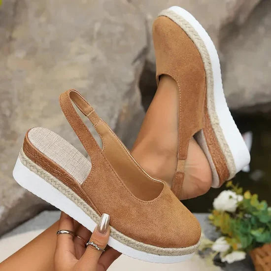 Femme | Sandales ouvertes à talon modéré et bride réglable