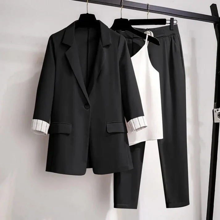 Femme | Ensemble trois pièces élégant à style épuré