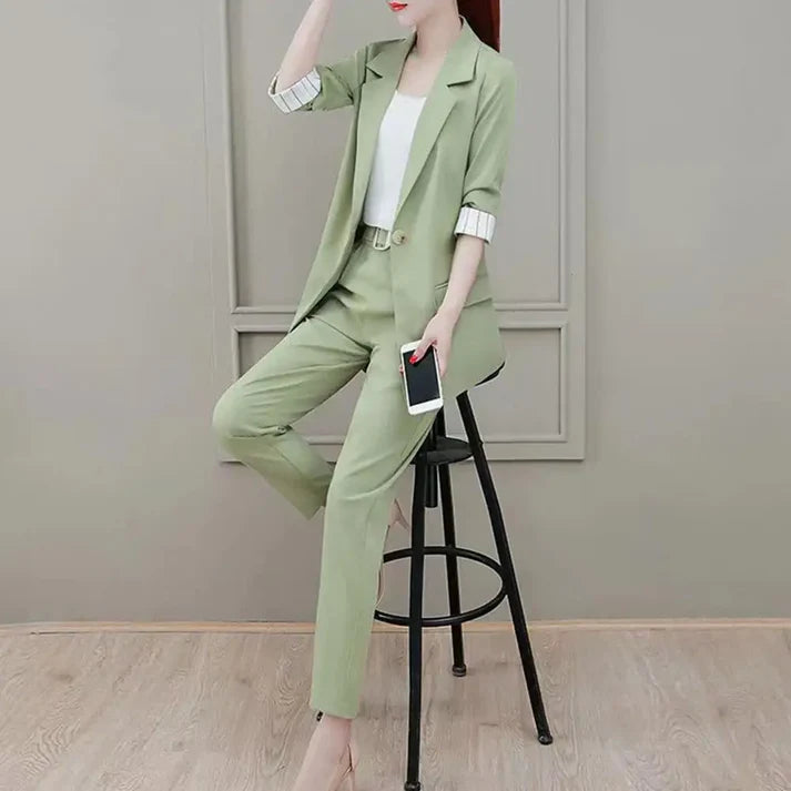 Femme | Ensemble trois pièces élégant à style épuré